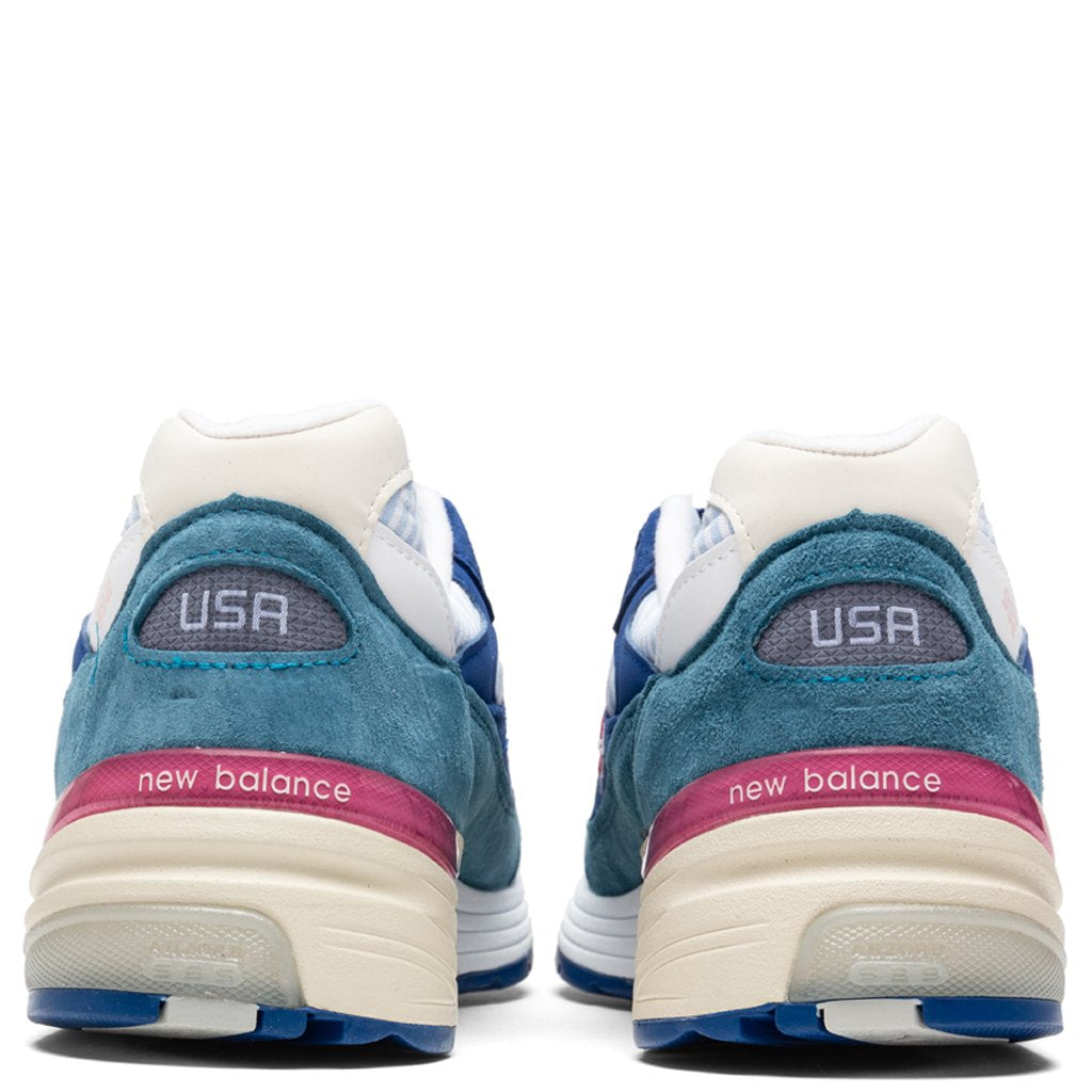 New Balance 992 - Blue/Pink