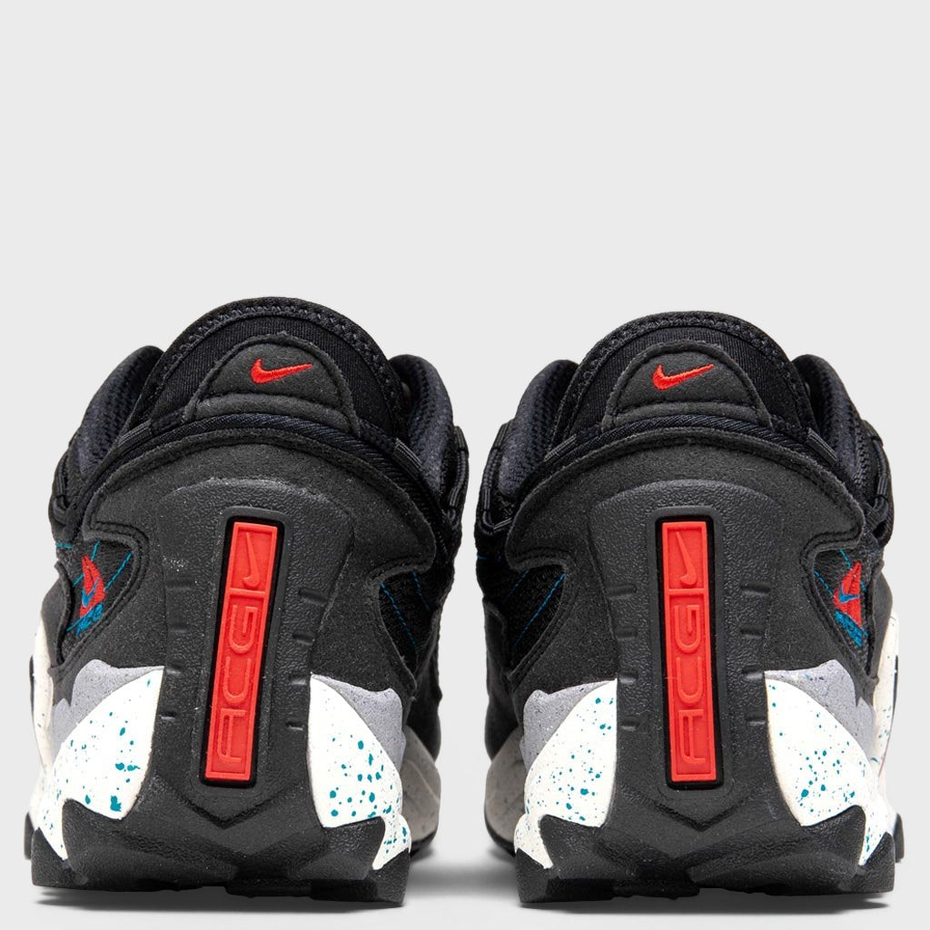 Nike ACG Air Skarn - Black/Habanero Red