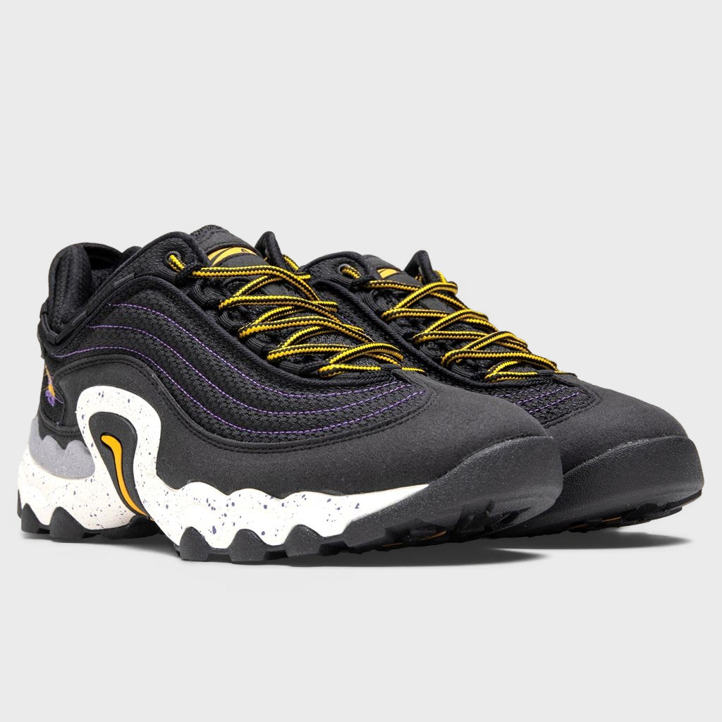 Nike ACG Air Skarn - Black/University Gold