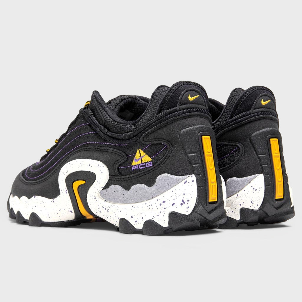 Nike ACG Air Skarn - Black/University Gold