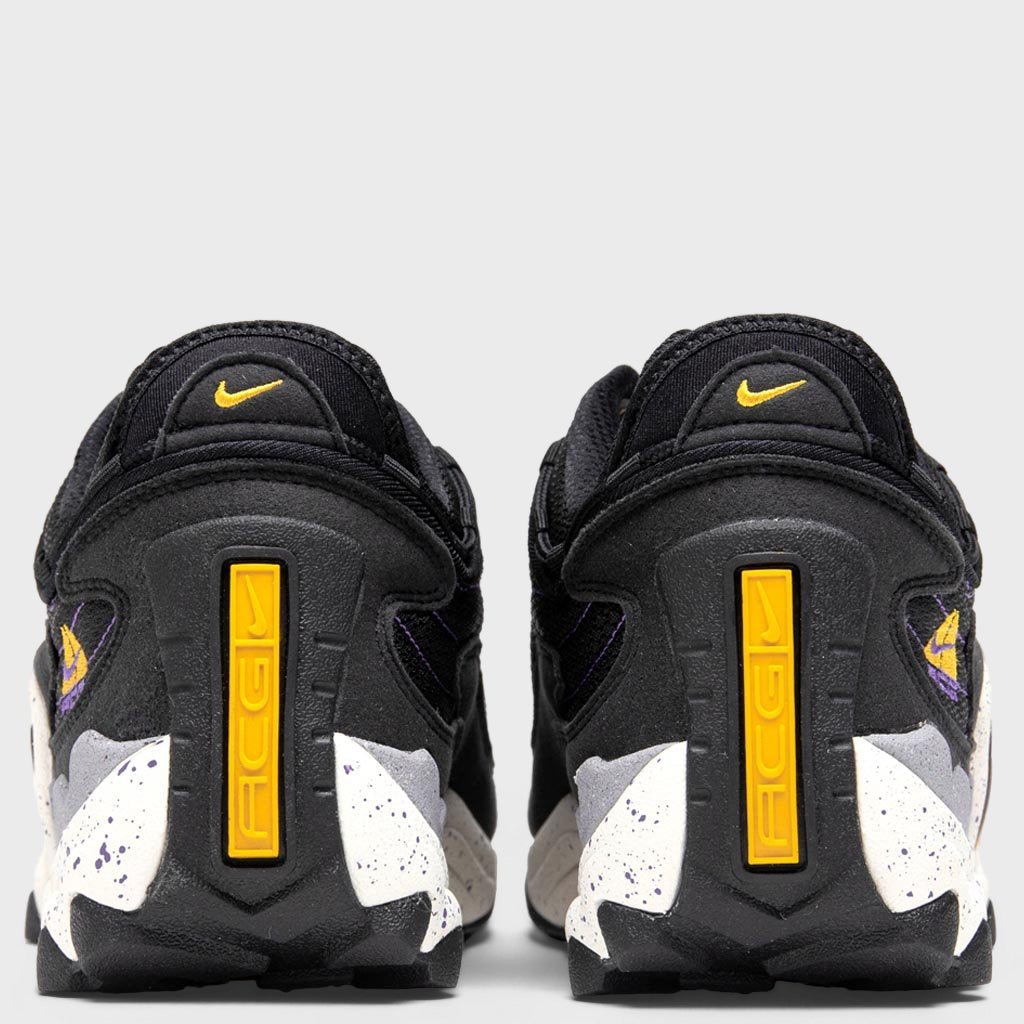 Nike ACG Air Skarn - Black/University Gold