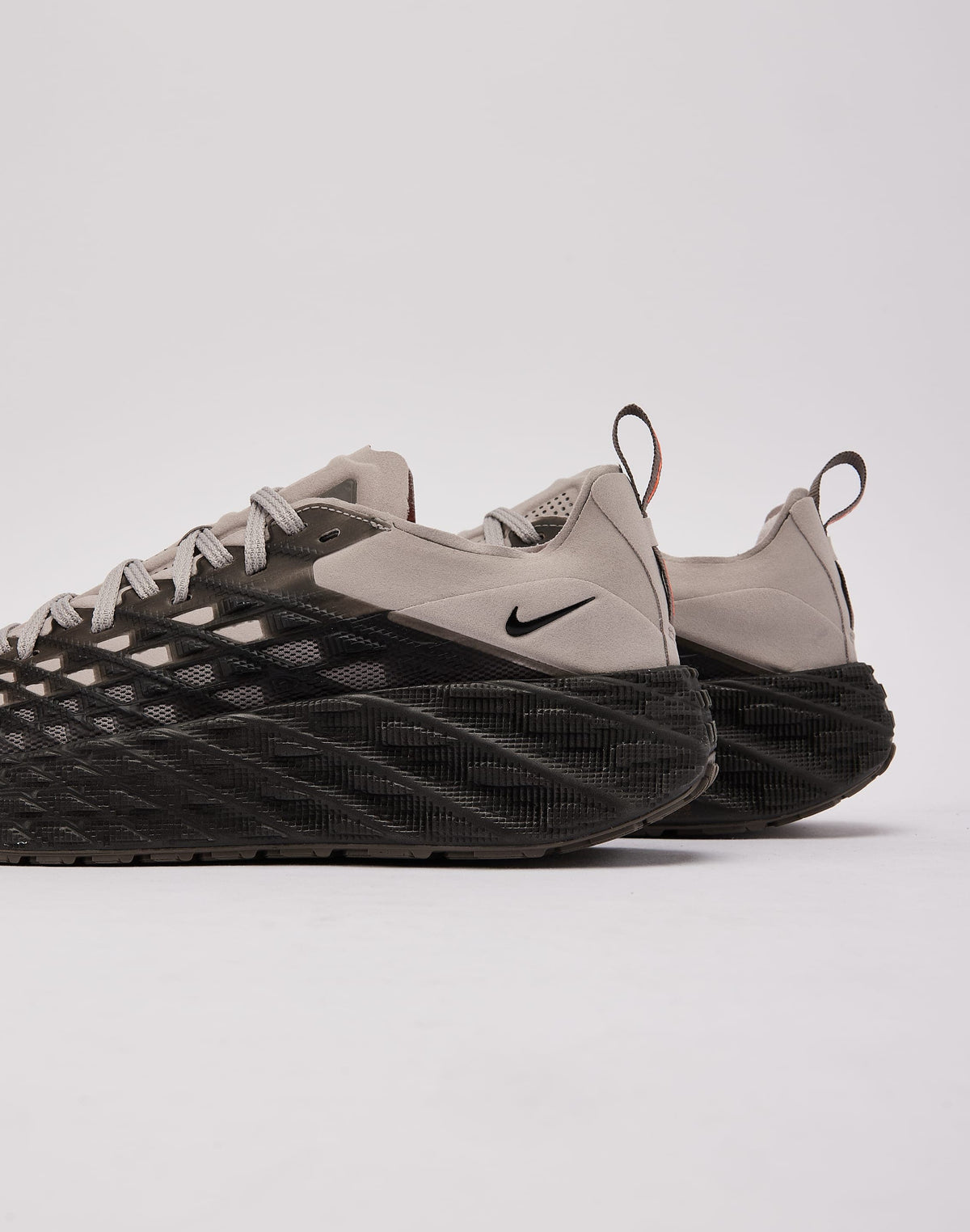 Nike Ava Edge