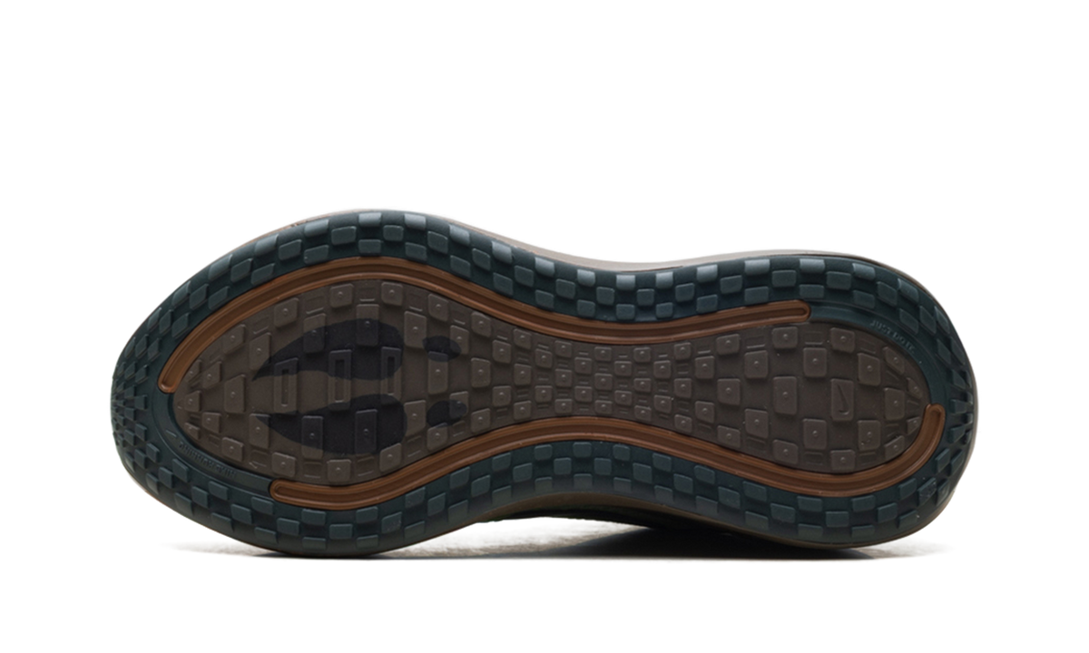 Nike Vomero Plus WMNS "Doernbecher" IO7687 921
