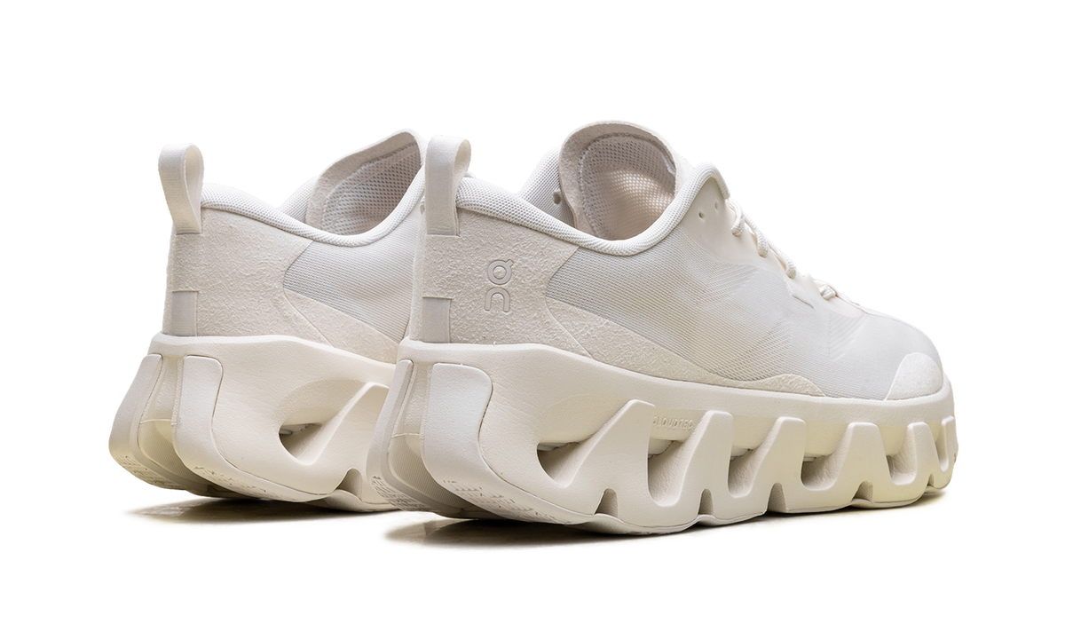 On Running K-Tech 1 "Kith - Tofu" 3MG10775560