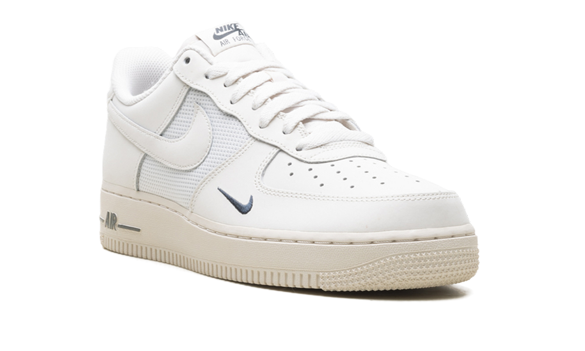 Nike Air Force 1 Low '07 LV8 "Phantom Light Orewood Brown" IM6002 030