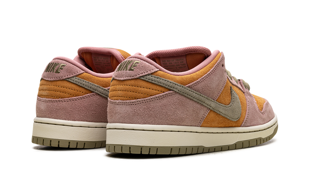 Nike SB Dunk Low "Red Stardust" HJ4135 600