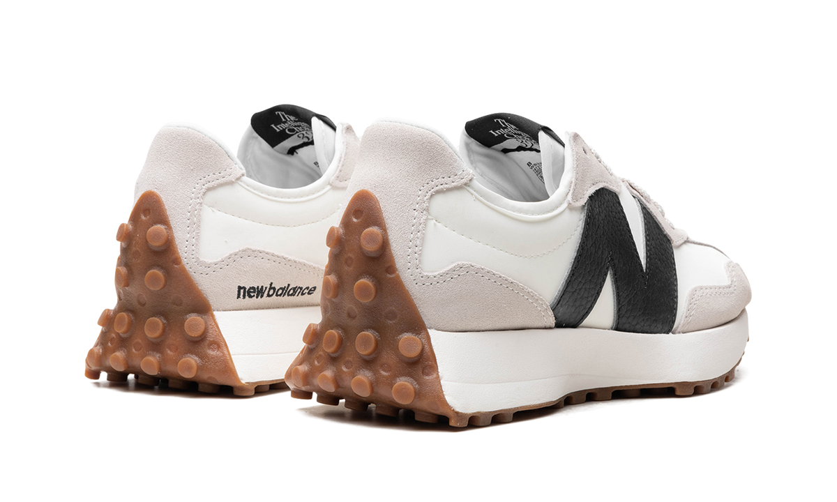 New Balance 327 WMNS "Moonbeam Black" WS327GD