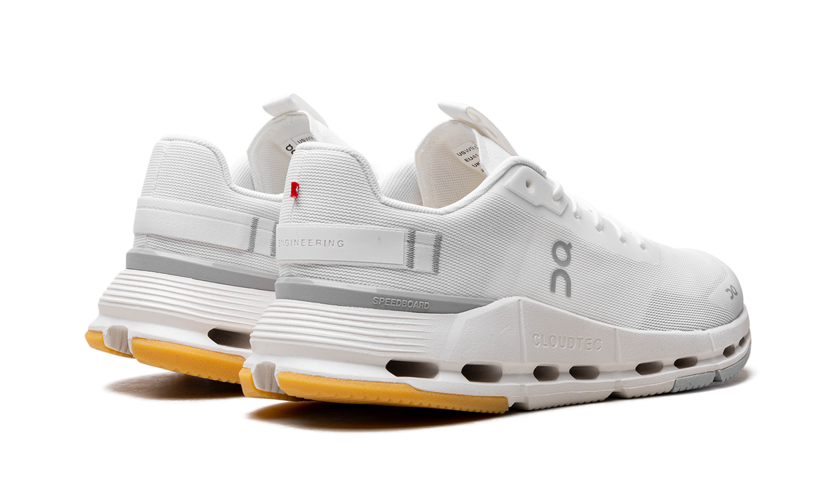 On Running Cloudnova Form 2 WMNS "White Ivory" 3WE30170924