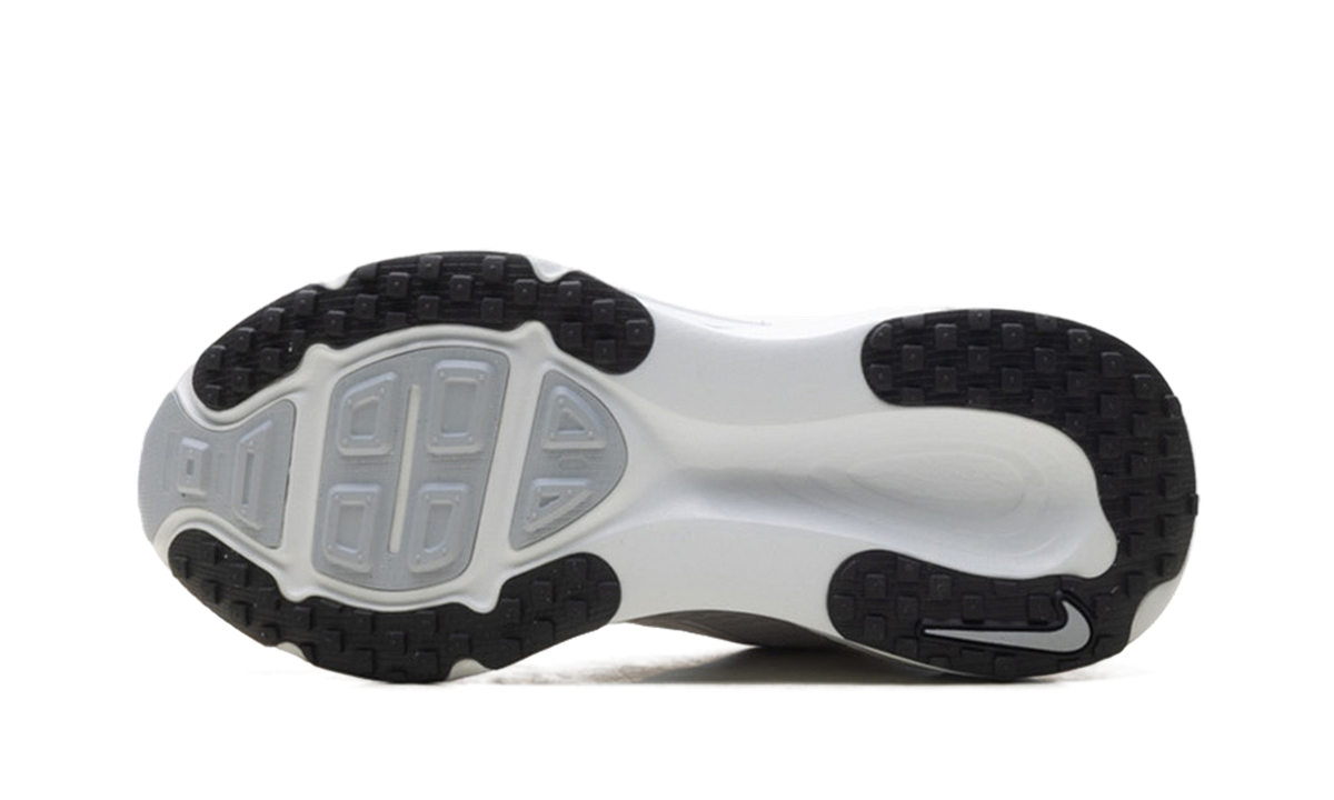 Nike Vomero 18 WMNS "Vast Grey Summit White" HM6804 007