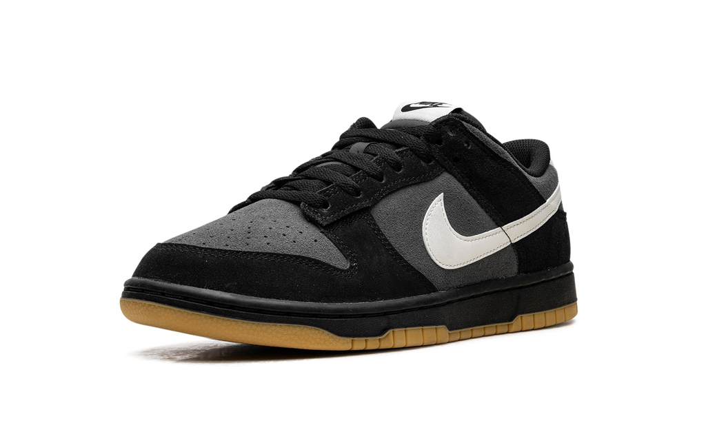 Nike Dunk Low SE "Black Grey Gum" HQ1931 001