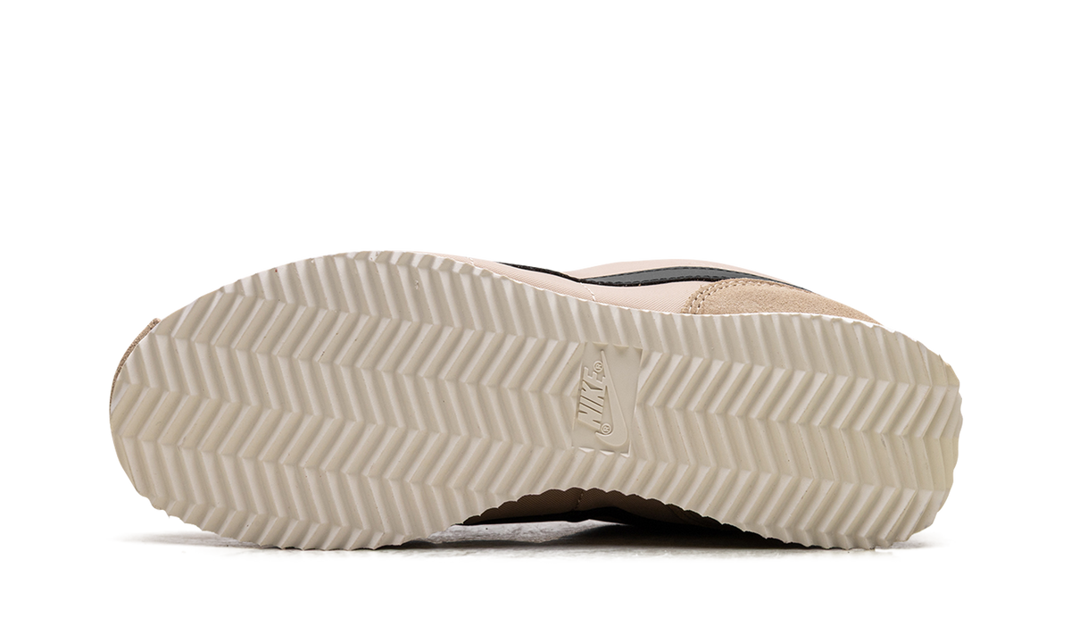Nike Cortez WMNS "Desert Black Sail" If1764 200