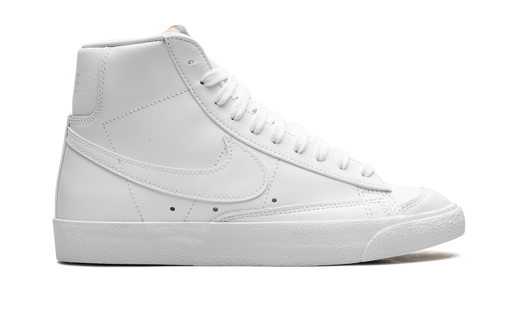 Nike Blazer Mid '77 WMNS "Triple White" CZ1055 117