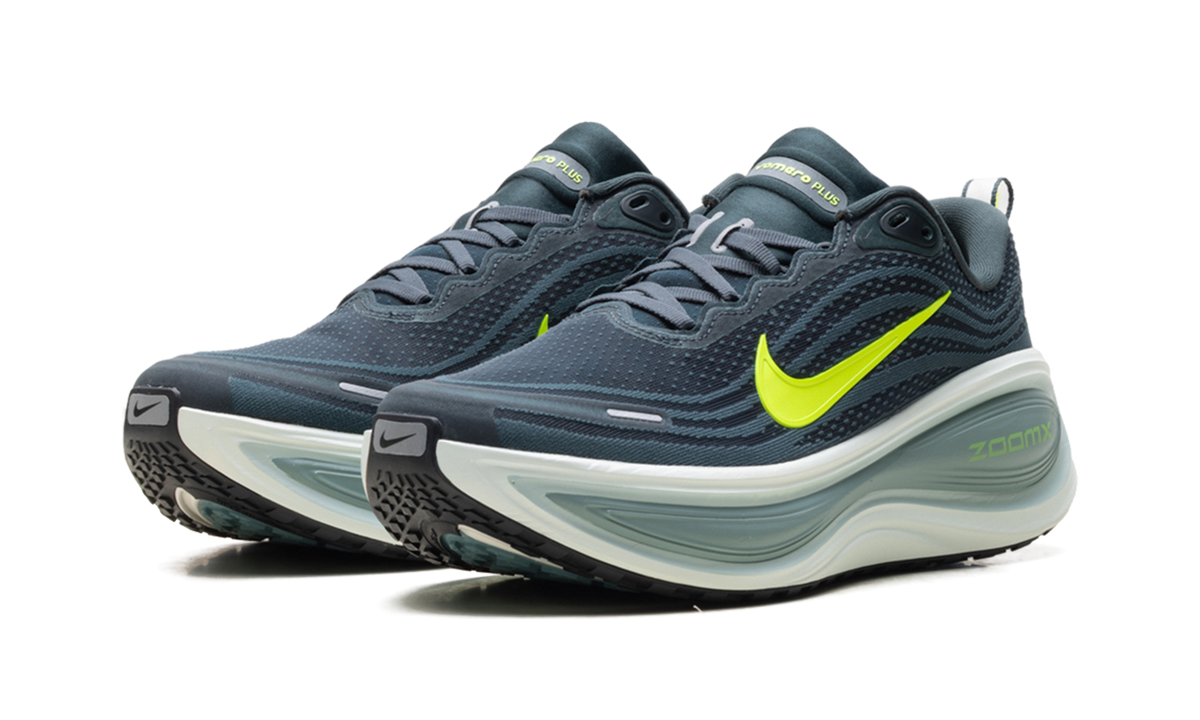 Nike Vomero Plus "Seaweed Volt Green Haze" HV8150 300