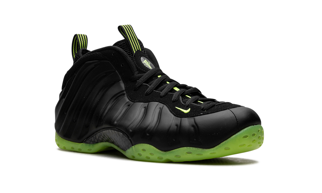 Nike Air Foamposite One "Black Volt" HF2902 001