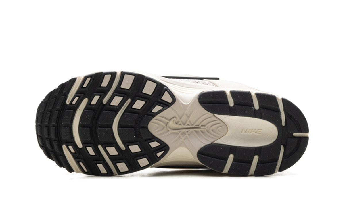 Nike V5 RNR Wmns "Light Orewood Brown" II6294 100