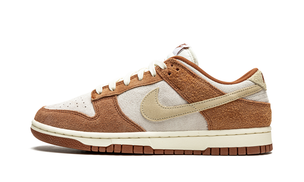Nike Dunk Low PRM "Medium Curry" DD1390 100