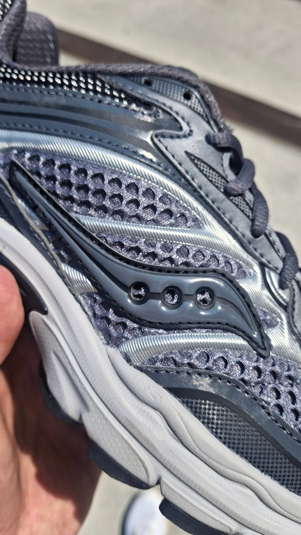 Saucony Progrid Omni 9 OG 'Carbon Cadet'