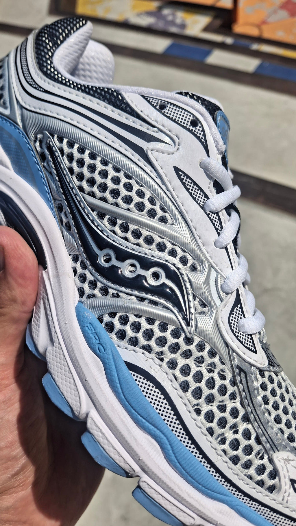 Saucony Progrid Omni 9 OG 'Blissful White'