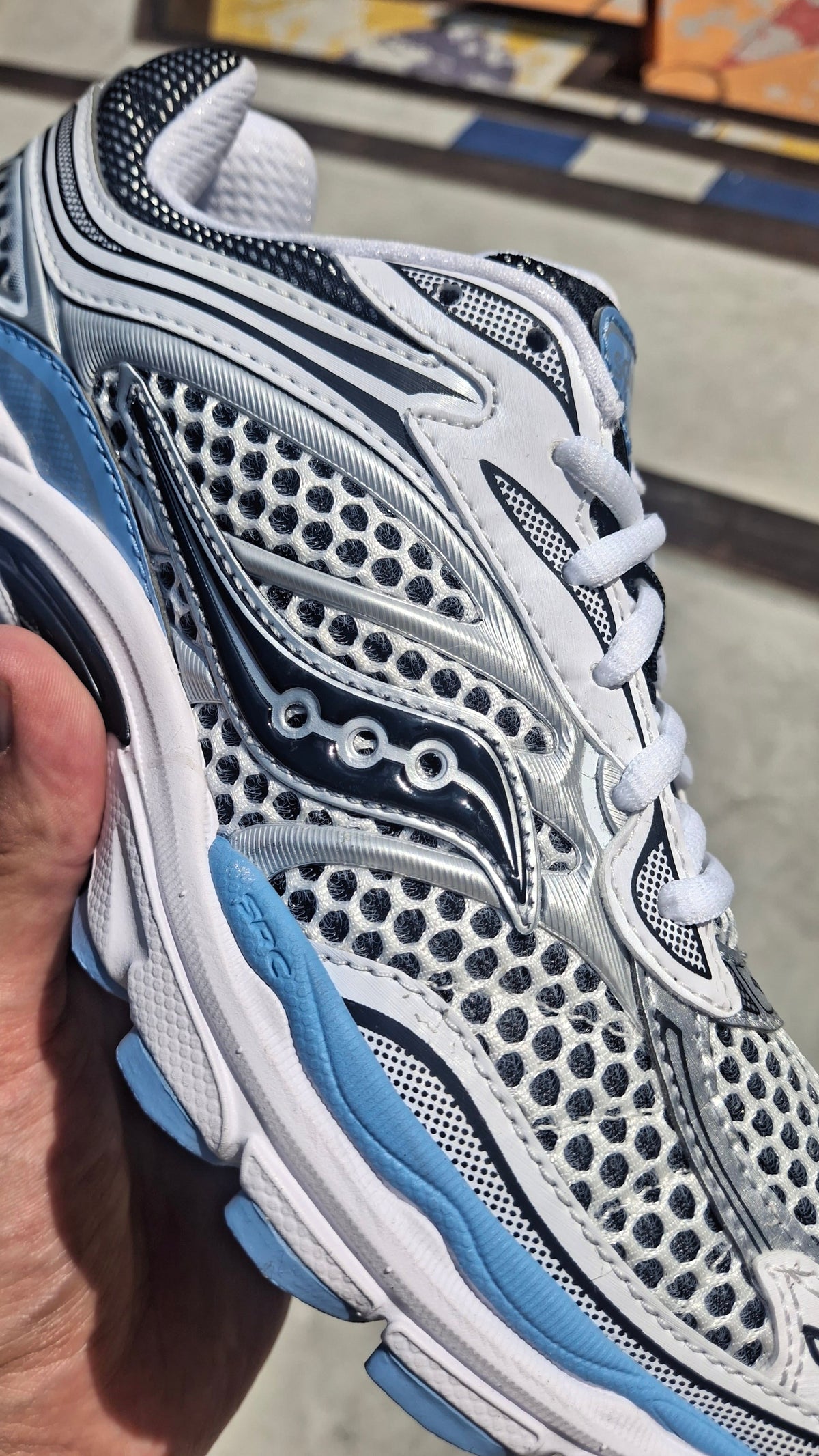 Saucony Progrid Omni 9 OG 'Blissful White'