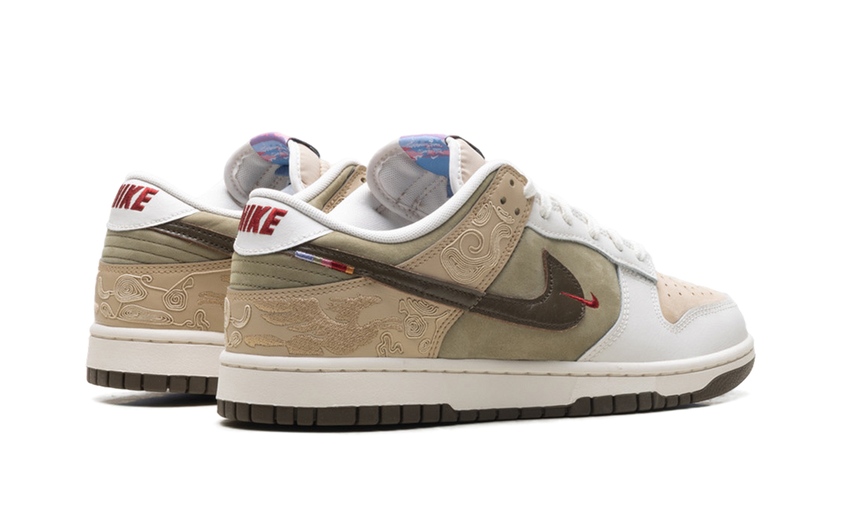 Nike Dunk Low "Year Of The Horse" IQ1118 220