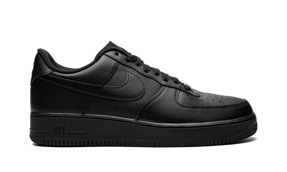 Nike Air Force 1 Low '07 "Triple Black" 315122 001