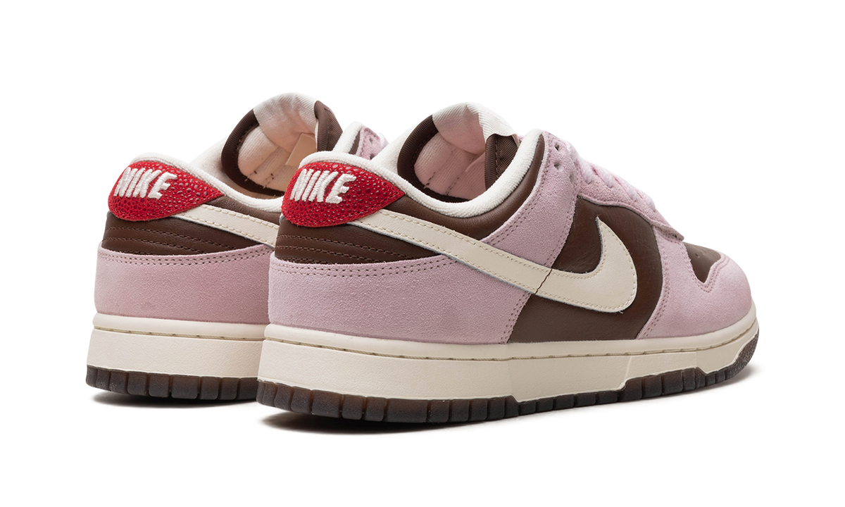 Nike Dunk Low WMNS "Neapolitan" HM0987 200