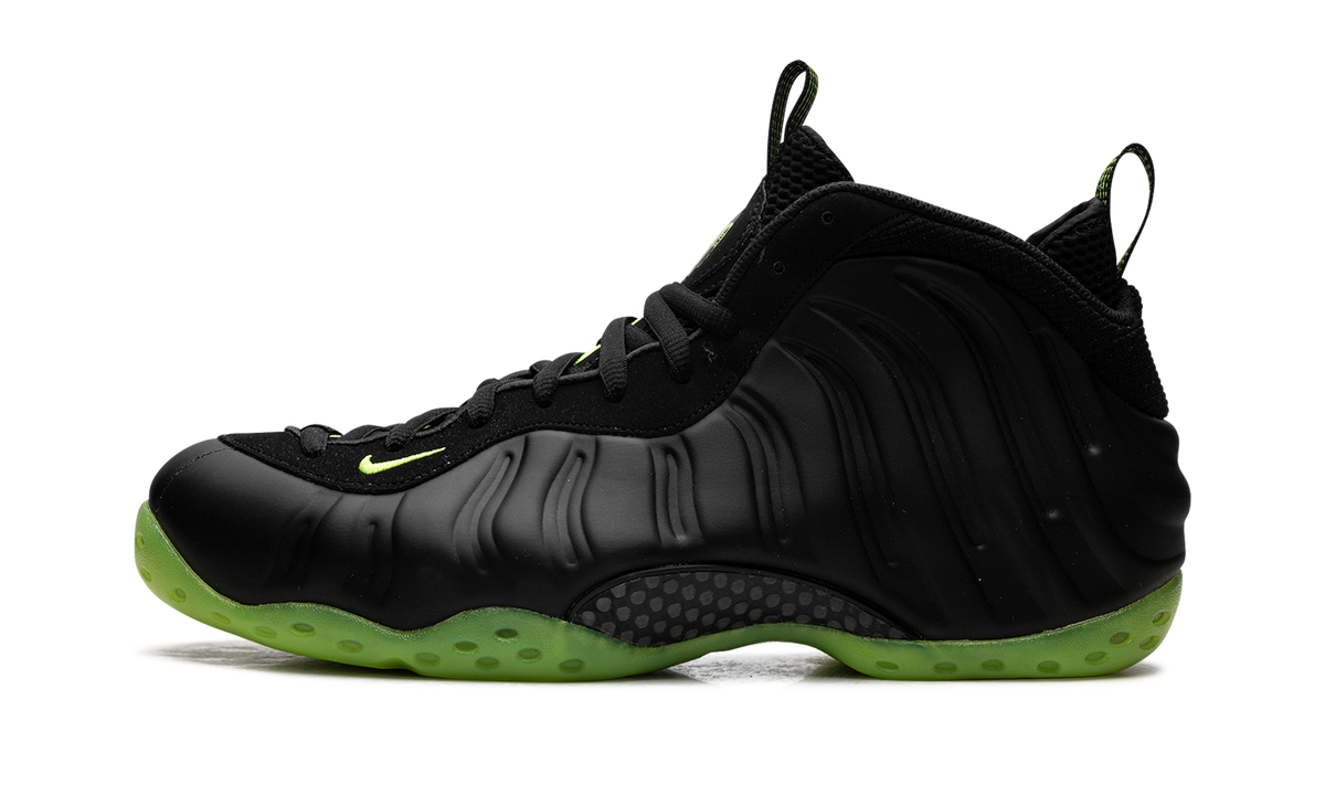 Nike Air Foamposite One "Black Volt" HF2902 001
