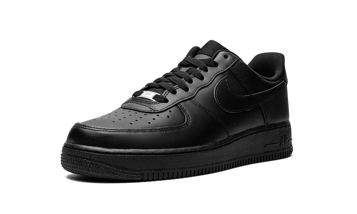Nike Air Force 1 Low '07 "Triple Black" 315122 001