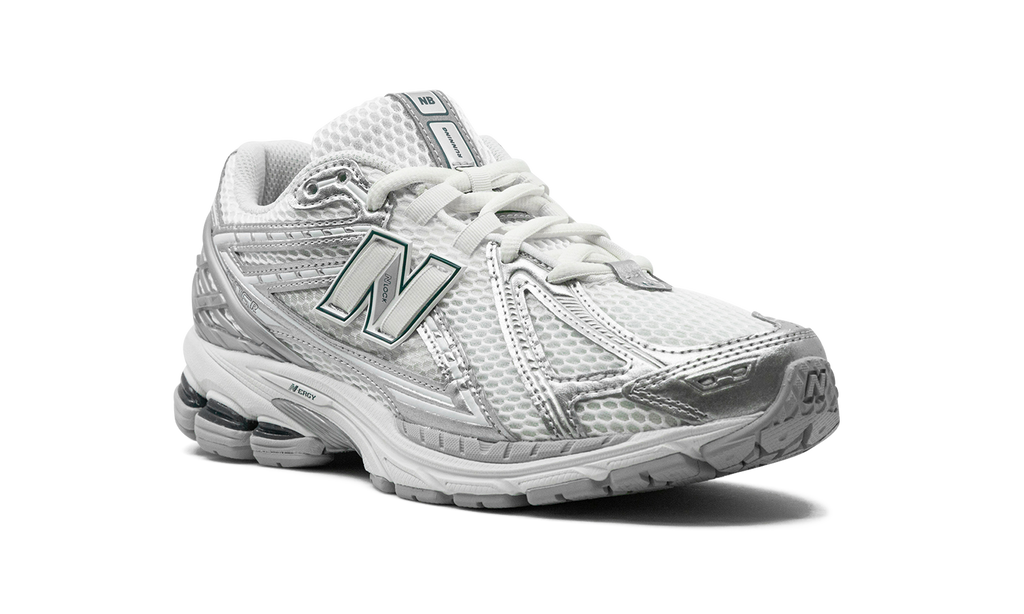 New Balance 1906R "SILVER METALLIC" M1906REE
