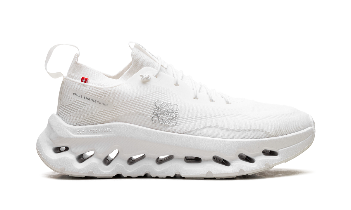 On Running Cloudtilt WMNS "LOEWE All White" 3WD30310108