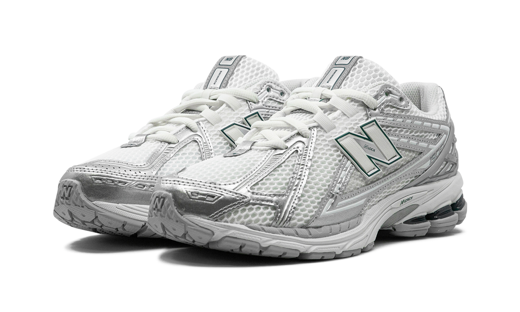 New Balance 1906R "SILVER METALLIC" M1906REE