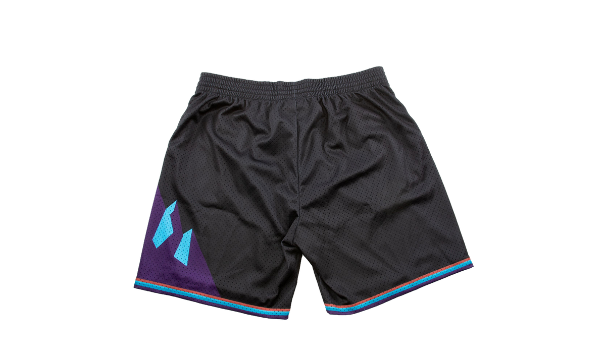 Mitchell & Ness NBA Reload Swingman Shorts "1996 Utah Jazz - Black" SMSHCP19303 UJABLCK96