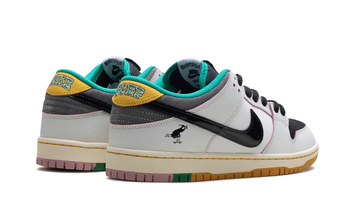 Nike SB Dunk Low "CSEF" HJ4132 100