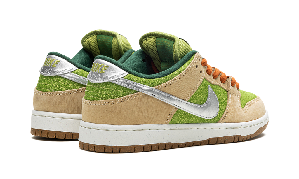 Nike SB Dunk Low "Escargot" FQ7585 200