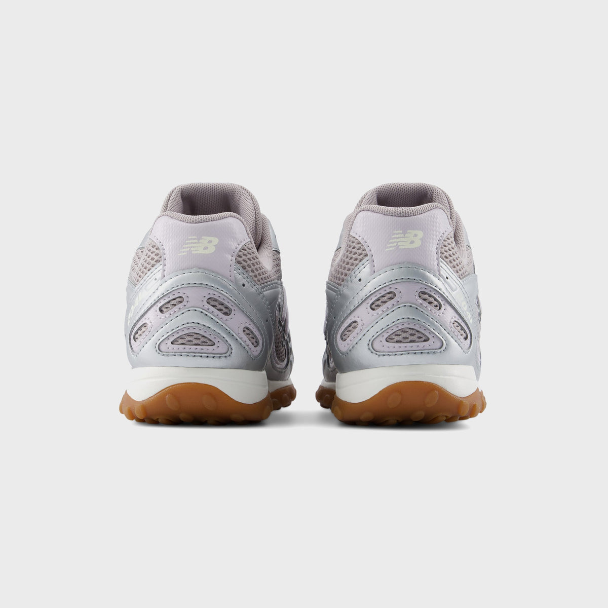 New Balance 204L - Truffle Salt / Horizon Grey / Silver Metallic