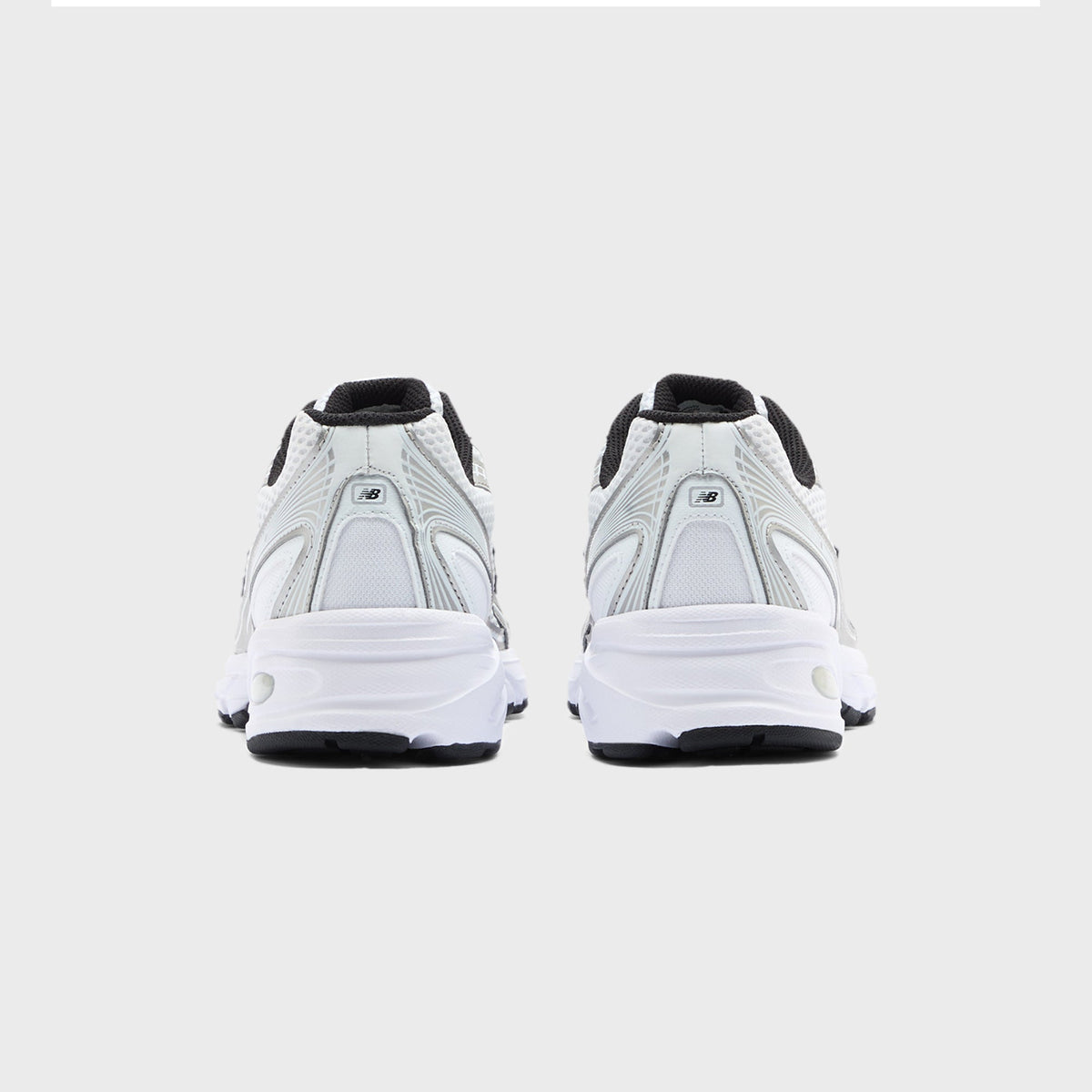 New Balance 740 - White / Metallic Silver / Black
