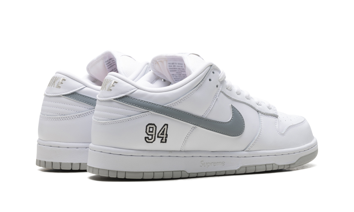 Nike SB Dunk Low "Supreme - White" HQ8487 100