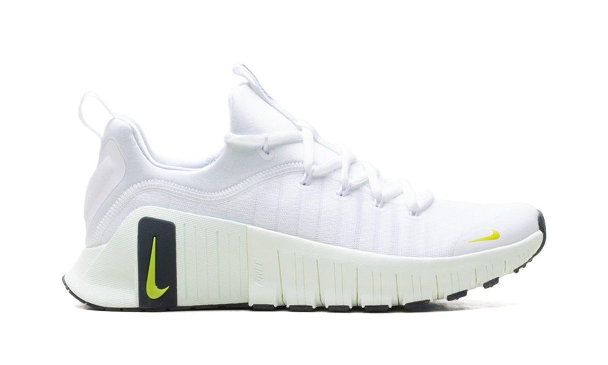 Nike Free Metcon 6 WMNS "Barely Green" FJ7126 111