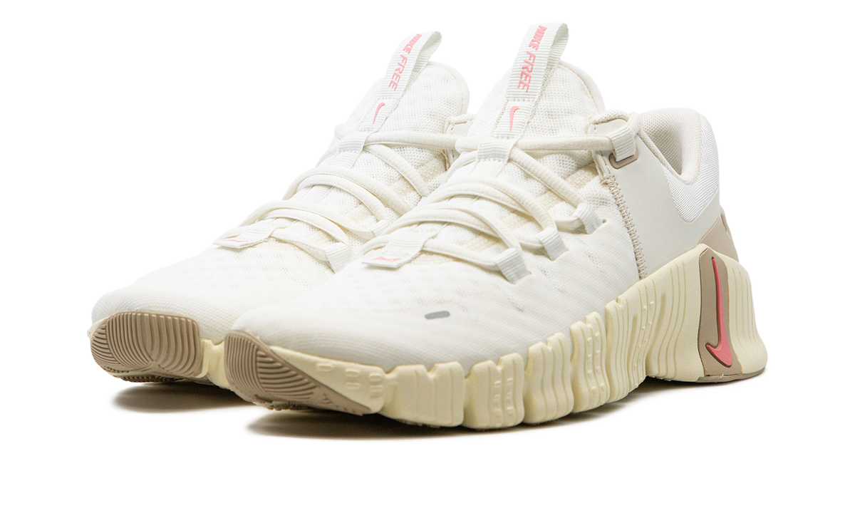 Nike Free Metcon 5 WMNS "Sail Sanddrift" DV3950 100