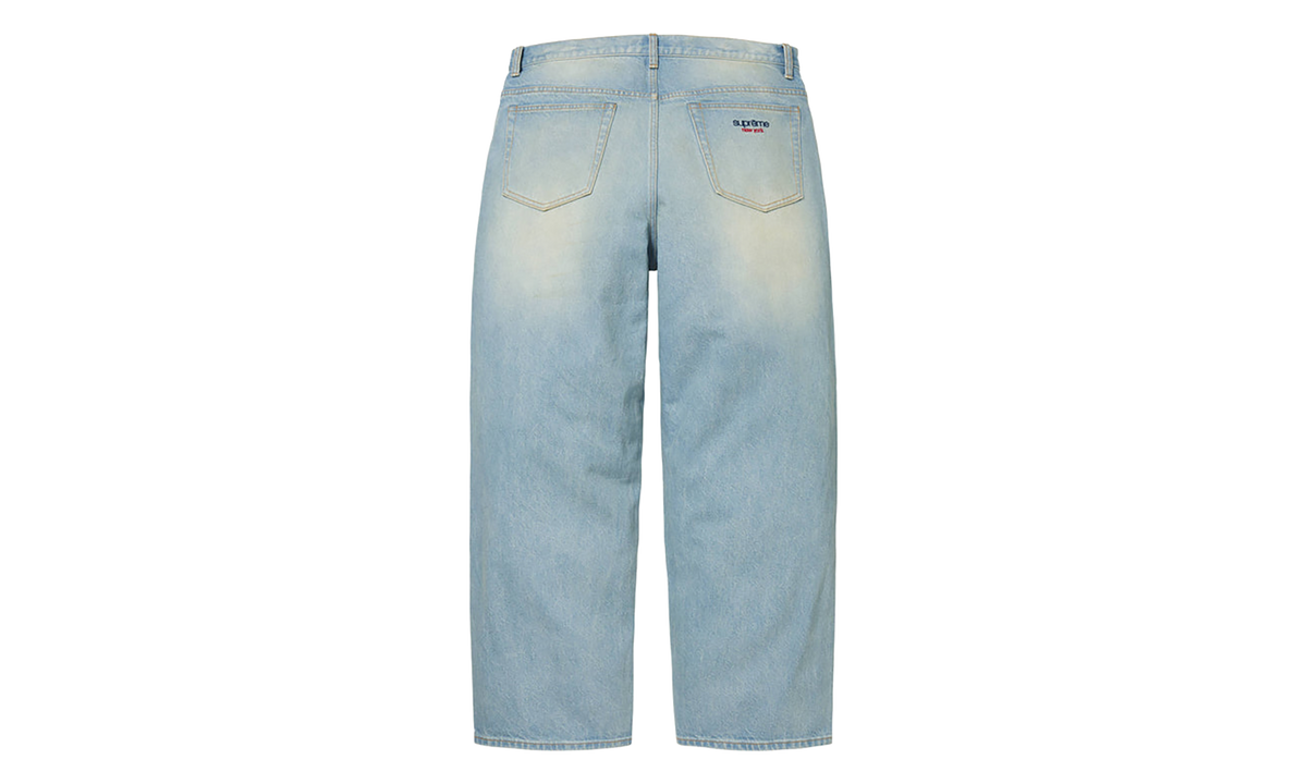 SUPREME Baggy Jeans "FW26 - Light Washed Indigo" SU28469