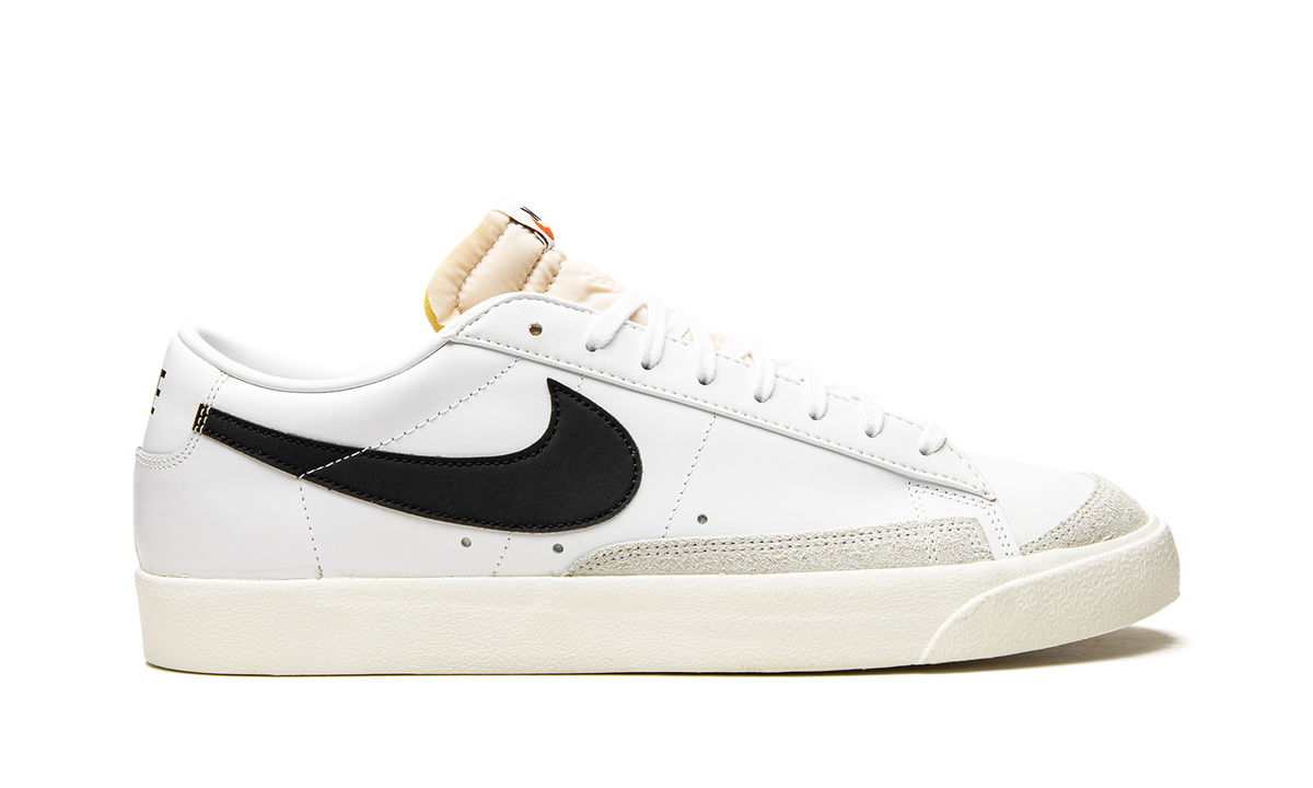 Nike Blazer Low '77 Vintage "White / Black" DA6364 101