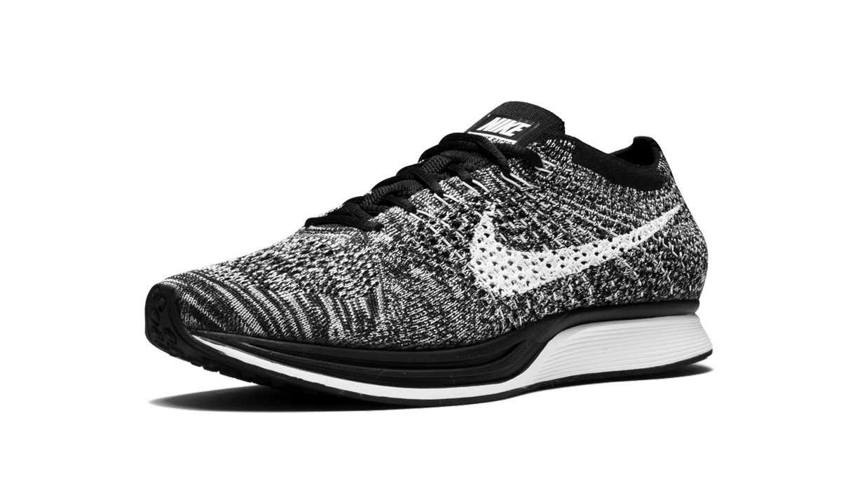Nike Flyknit Racer "Oreo" 526628 012