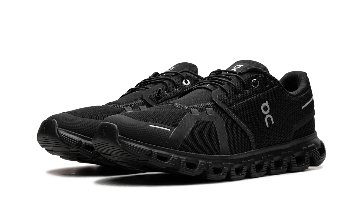 On Running Cloud 6 "Triple Black" 3MF10071043