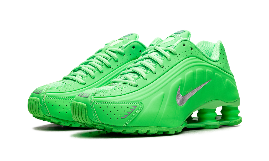 Nike Shox R4 WMNS "Green Strike" HV0839 398