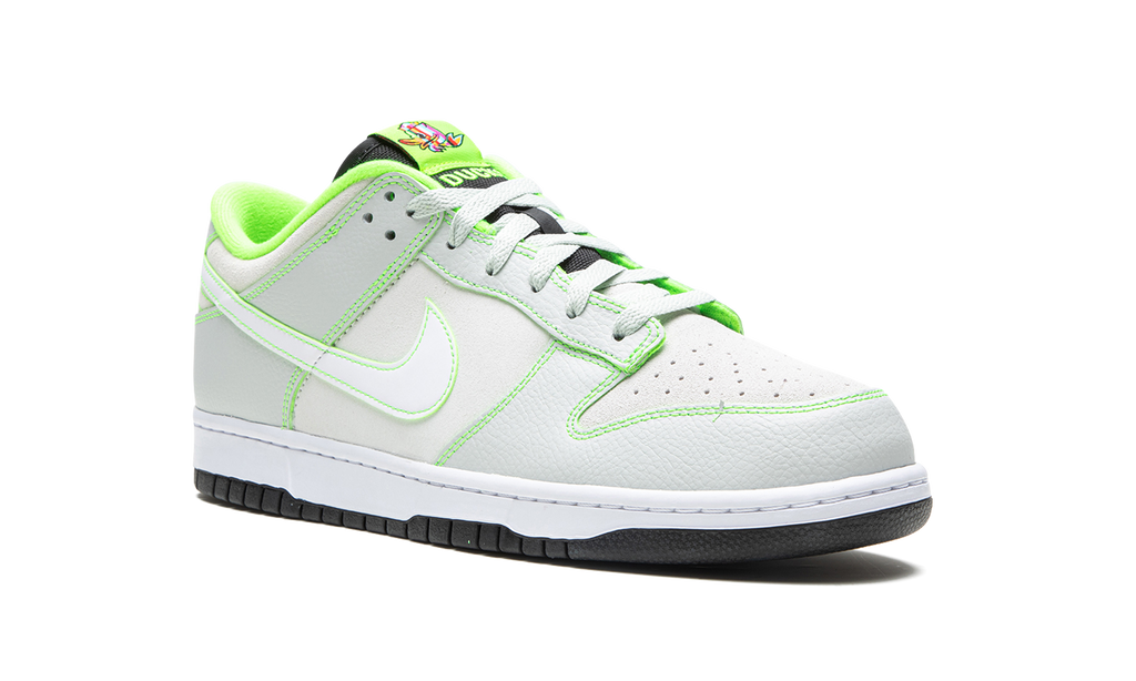Nike Dunk Low UO P "Oregon" FQ7260 001