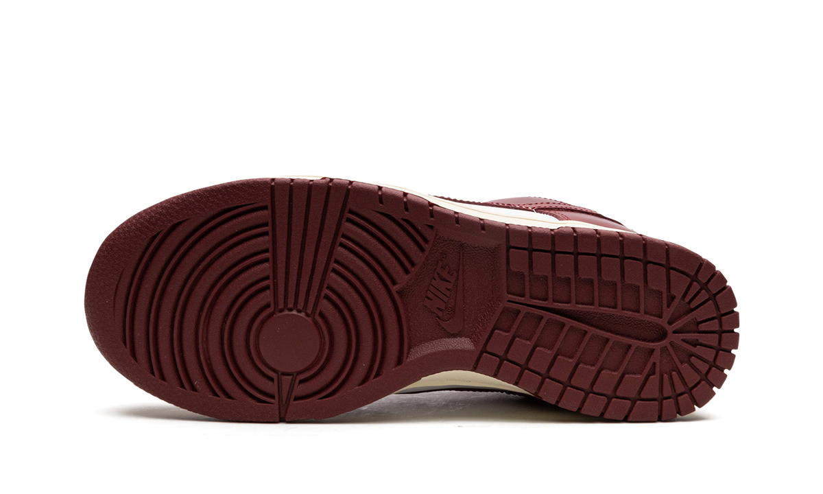 Nike DUNK LOW PRM WMNS "Team Red" FJ4555 100