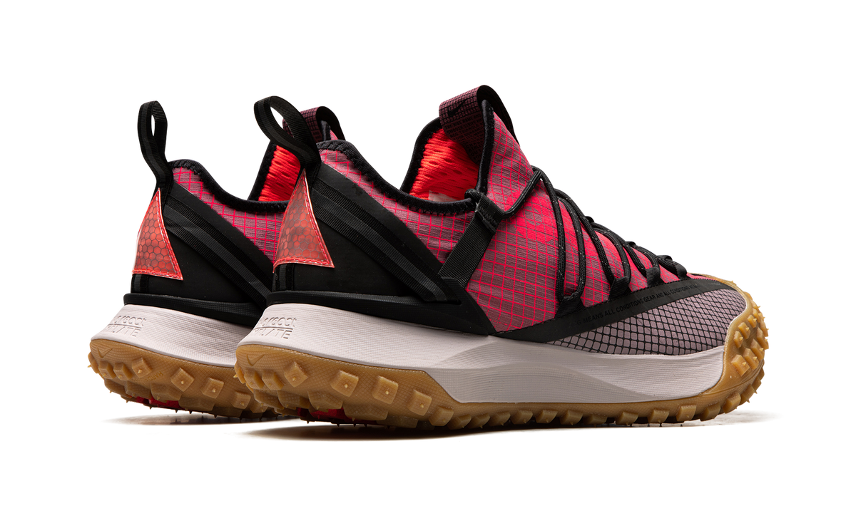 Nike ACG Mountain Fly Low "lash Crimson" DC9045 500