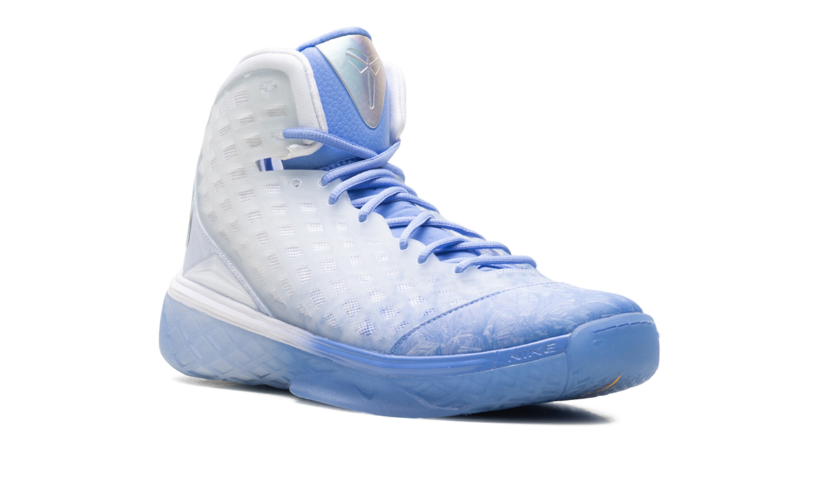 Nike Kobe 3 Protro "Christmas" IQ5338 400