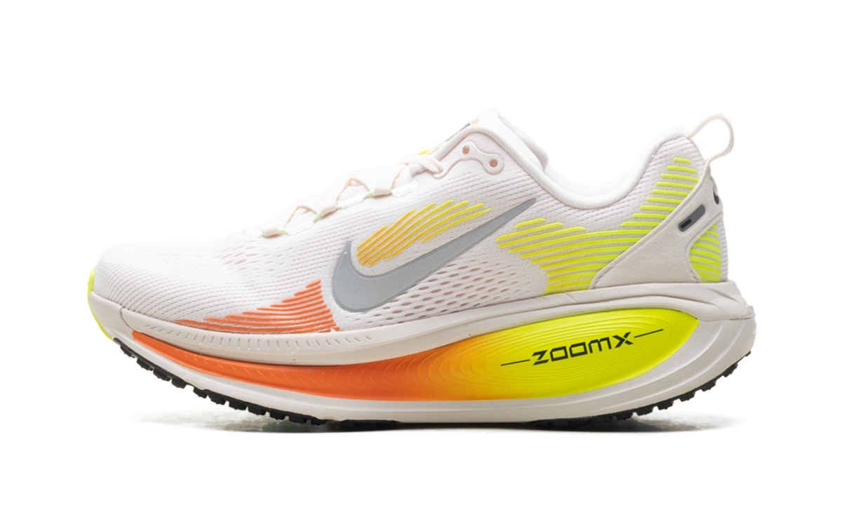 Nike Vomero 18 WMNS "Phantom Light Wild Mango Volt" HM6804 002