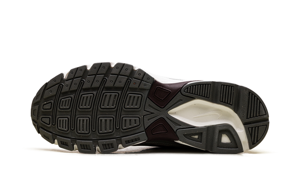 Nike Initiator WMNS "White Burgundy Crush" IB4688 111